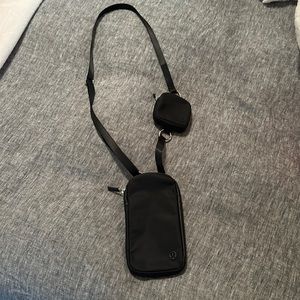 Lululemon Black Cross Body Modular Bag